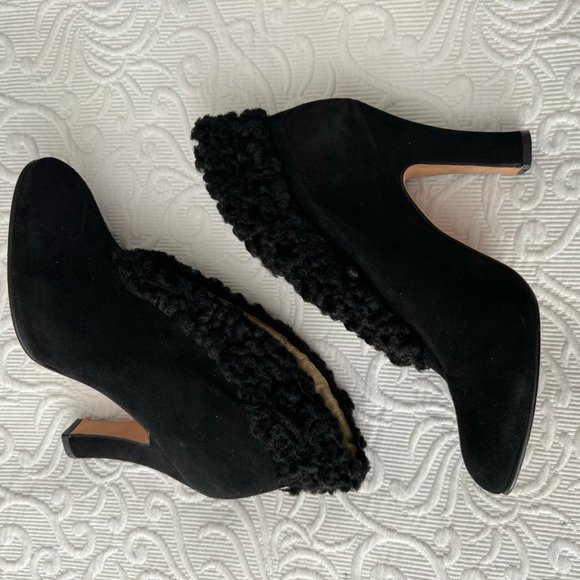 VTG MARTINEZ VALERO "Nelly" Persian Lamb Fur Trim Suede Heel Black Booties 9 - Picture 2 of 9